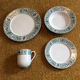 Brand new 16 piece plate set. 4 x dinner plates. 4 x bowls. 4 x side plates and 4 x mugs.

Also comes with 3 x used dinner plates and
4 x used side plates.