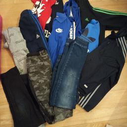1 Adidas hoodie
1 Adidas jumper
1 Adidas jacket
1 bench jacket
1 Adidas tracksuit bottoms
1 nike polo shirts
1 pair of jeans
1 grey hoodie
2 combat trousers
2 Christmas jumpers