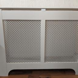Free standing white / off-white radiator cover. Excellent condition as photos. 

Collection only. 

H: 88cm
W: 120cm
D: 20cm