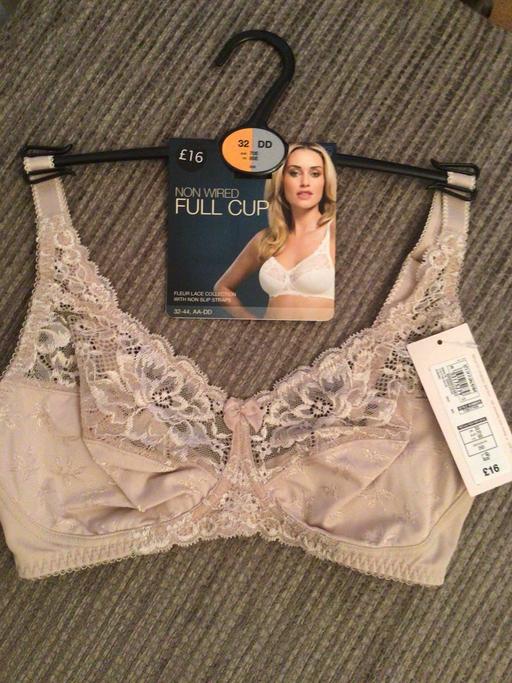 Buy & Sell Merseyside Knowsley - Photos for M&S Lace Bra Full Cup New