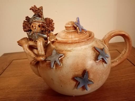 Buy & Sell West Midlands Dudley - Photos for Vintage Daub & Wattle teapot.