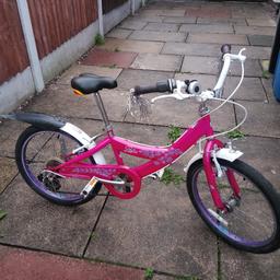 Pink girls bike in good condition
suitable for girls up to 10 years old
can deliver locally for a small fee