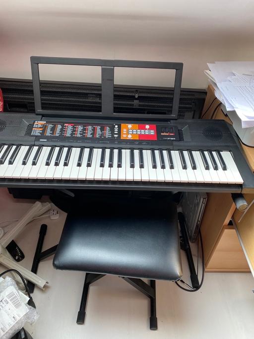 Buy & Sell Barnet High Barnet - Barnet - Photos for Yamaha electric keyboard stand and stool