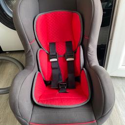 Baby car seat weight on pics red and black my lil one just grown out it still good  condition pick up only