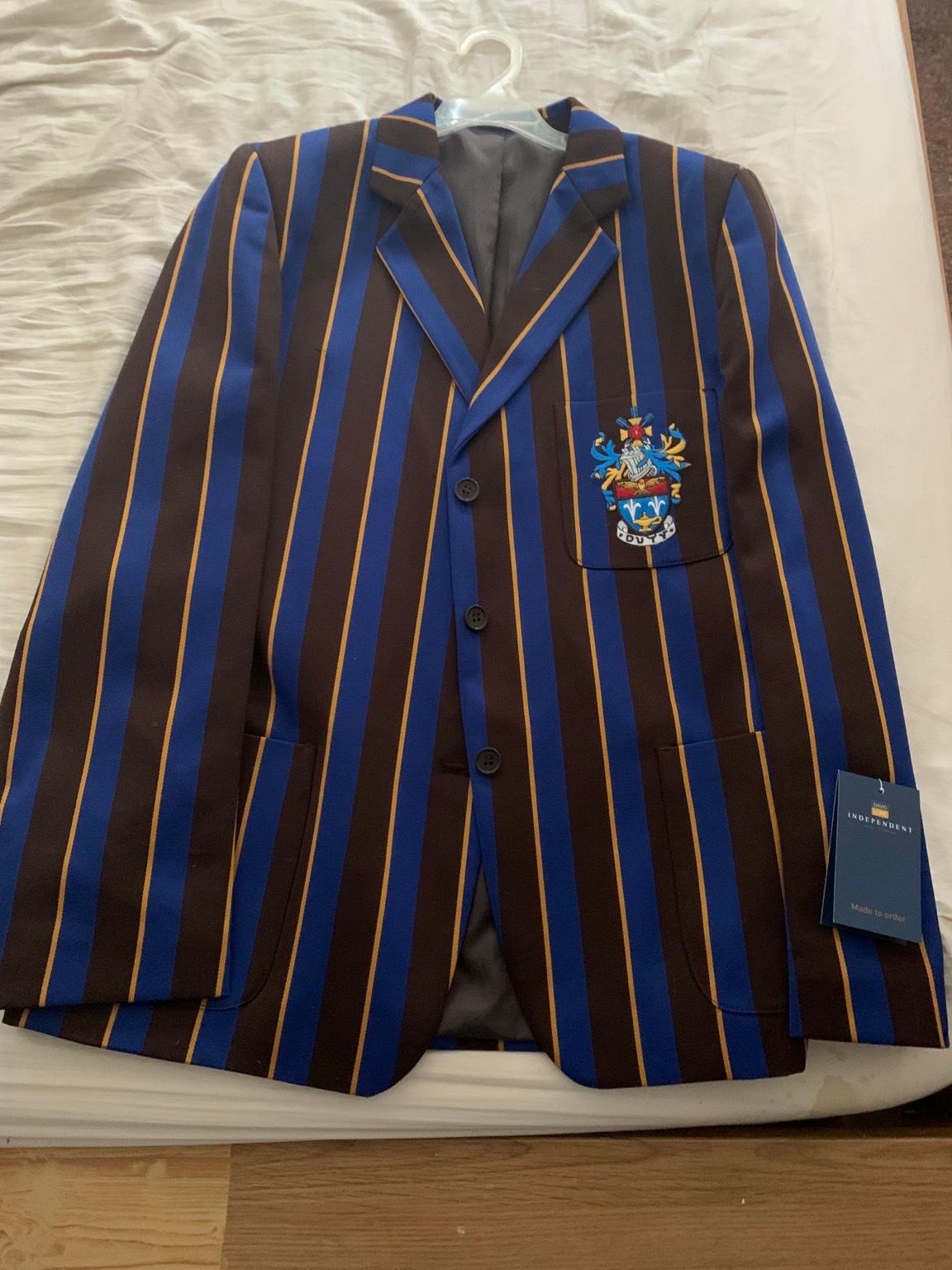 New Brentwood Ursuline school uniform blazer in RM15 Ockendon for £74.