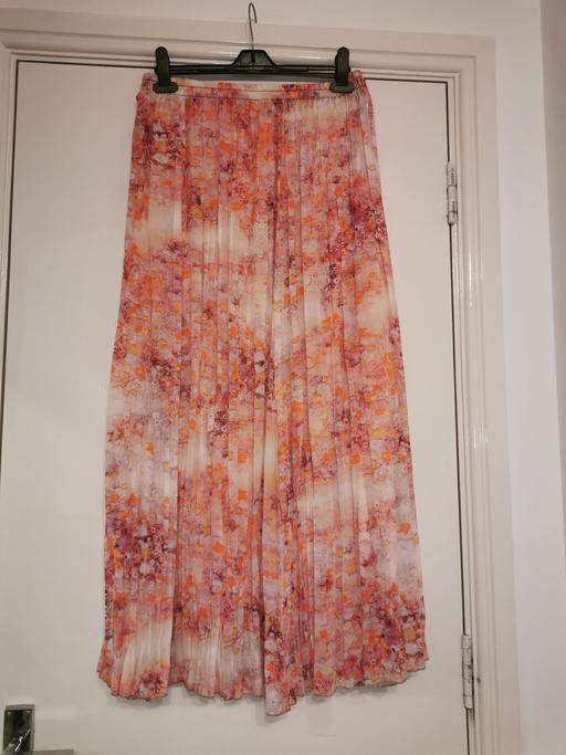 Buy & Sell East Bedfont South West London - Photos for Ladies long skirts