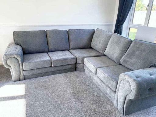 Buy & Sell North West London Lisson Grove - North West London - Photos for Nicole/Verona Sofa