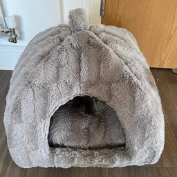 Grey cat bed from Aldi, barely been used