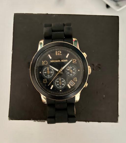 Buy & Sell North London Edmonton - N9 - Photos for Black and gold Michael Kors watch