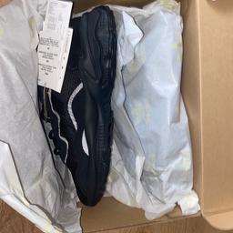 *CLEARANCE* 
➡️LOOK AT MY PAGE FOR MORE ITEMS 
➡️ MULTIPLE BUY DEALS AVAILABLE 

BRAND NEW Adidas ozweego size 6.5 
£RPR: 80.99
Didn’t return on time
Comes with box 
Message before buying.