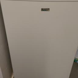 A+ mini, fridge with ice makes on the top.
In very good condition. 
Condition west Croydon.