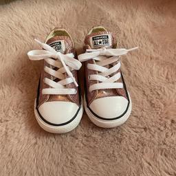 Pink glitter converse size 7 very good condition only worn a couple of times