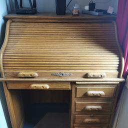 Free just come and collect
Oak writing bureau.
If not collected by Wednesday it will be cut up and put on fire pit