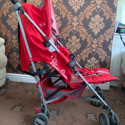 Red and grey silver cross zest pram/stroller
Comes with raincover
Umbrella never been used