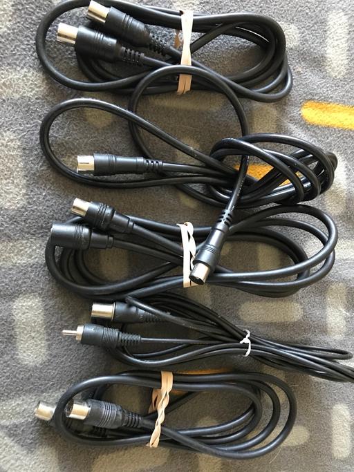 Buy & Sell Kent Maidstone - Photos for Coaxial plug to RCA plug leads x5