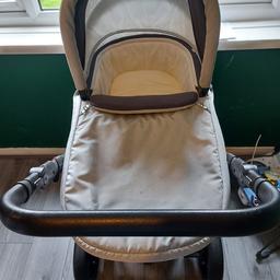 3in1 travel system, really good condition few scratches to the frame but nothing major, will deliver locally.