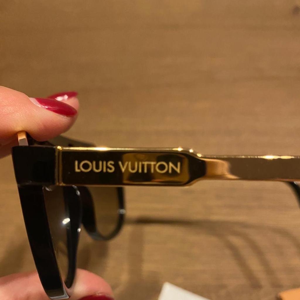 Louis Vuitton Sonnenbrille Mascot Unisex in 9900 Stadt Lienz für