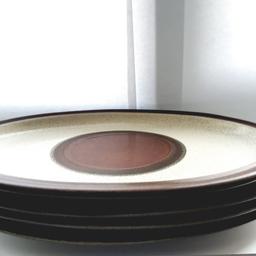 Four Denby Potters Wheel Rust Oval Plates
31cm x 23cm
Excellent Condition
No Chips, Cracks Or Crazing