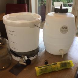 Wilko Pressure Brewing Barrel(25L) & Accessories, only used once, Wilko Fermenting Vessel(25L) with fermentation heating belt, Hambleton Bard Super 30 CO2 Cylinder.
Excellent Condition.
£25