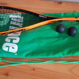 Squash racket with 2 balls and carry case in very good condition
