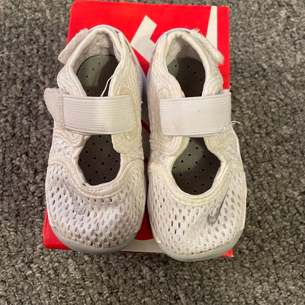 Infant nike outlet rift