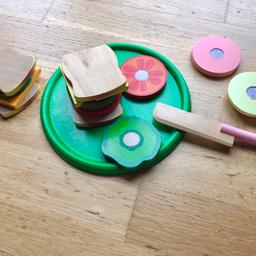Wooden sandwich/hamburger pretend play food set - collection from SE165HA