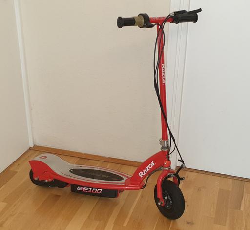 Buy & Sell South West London Fulham Broadway - South West London - Photos for Razor electric scooter E100