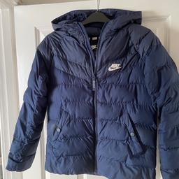 Great coat - good condition only worn to school. Freshly washed. Slight mark on the E of the Nike. Fit my son aged 10 till 12.
