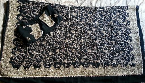 Buy & Sell West Midlands Birmingham - Photos for Traditional Black Heavily Embroidered Saree