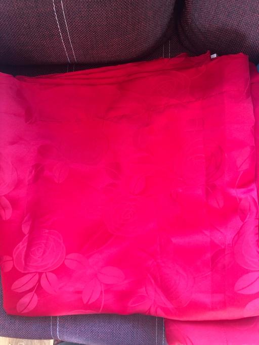 Buy & Sell South Yorkshire Doncaster - Photos for Red rose long curtains