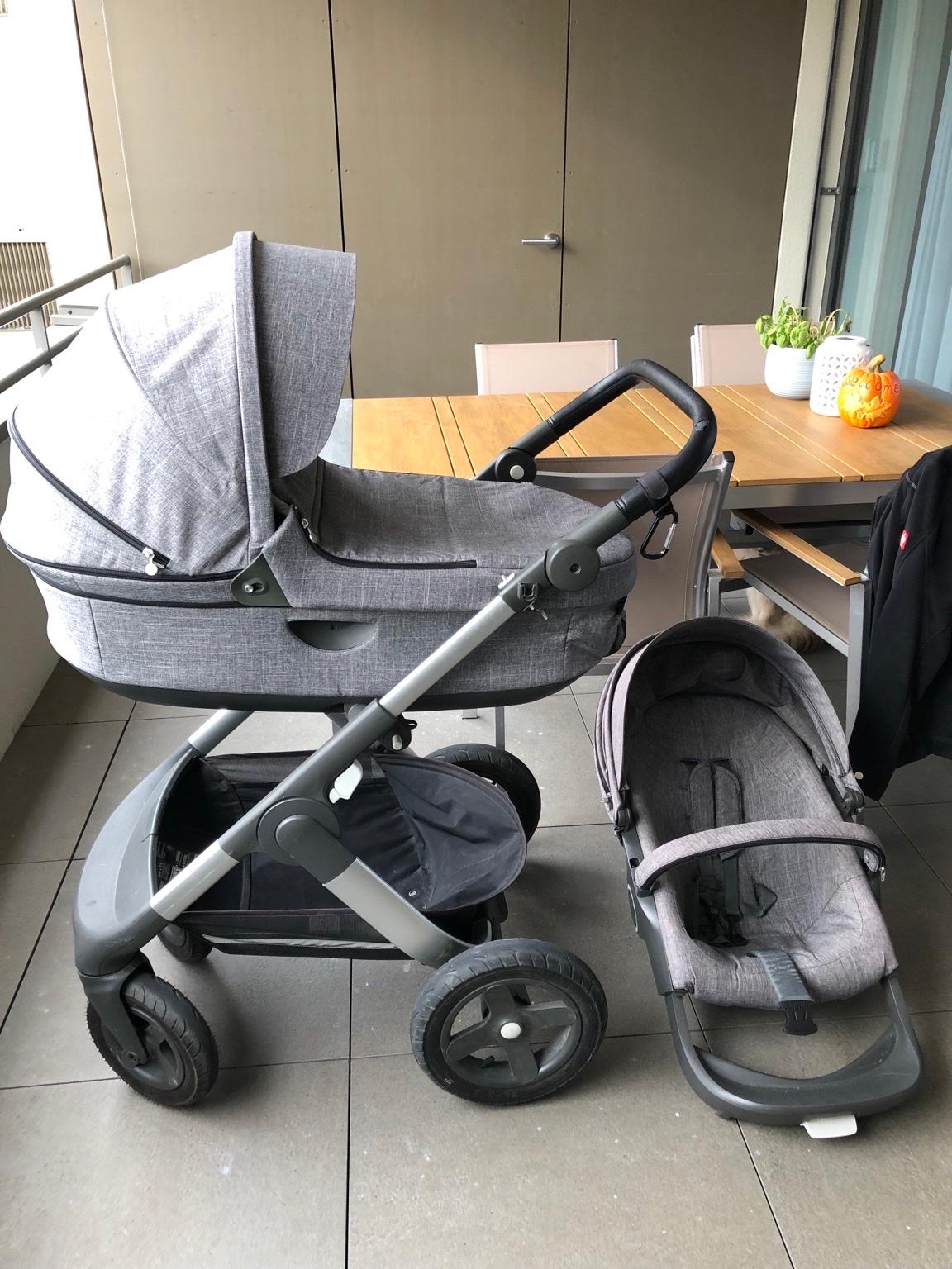 Stokke Trailz Kinderwagen black outlet melange mit Zubehör