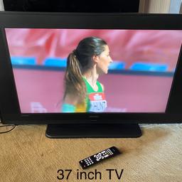 On offer a good quality Matsui 37 inch tv in full working order and ready to use.
The tv has great picture and sound quality and comes with new remote control.
The tv has built in freeview and hdmi port for use with gaming or sky box etc..
Collection but can deliver for 75p per mile from WV125HW