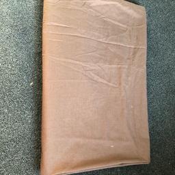 Double flat sheet 
Good condition 
From smoke and pet free home 
Pick up Normanton wf6 
Can post 
£4
More items available on separate listings please take a look