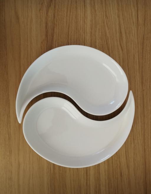 Buy & Sell Kent Sevenoaks - Photos for Large Yin And Yang Dishes