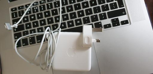 Buy & Sell West London Hillingdon - Photos for Genuine Apple 85W MagSafe 2 Charger A1424 Mac