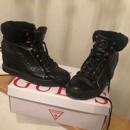 Guess Stiefel 
NP 149,- 
Gr 38