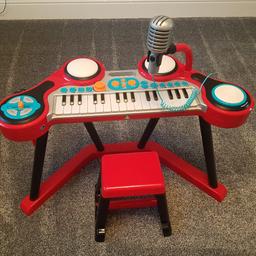 This ELC key-boom-board is in fantastic condition. It has a microphone and stool. It retails at £45.