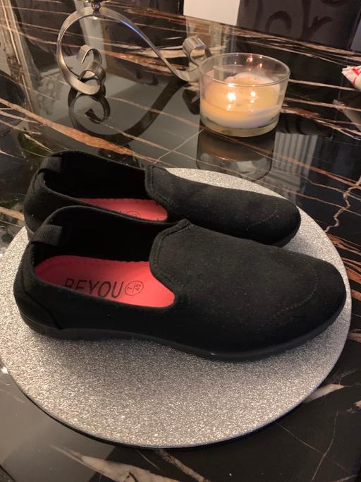 Buy & Sell Wrexham - Wales Wrexham - LL13 - Photos for Black slip on shoes 7