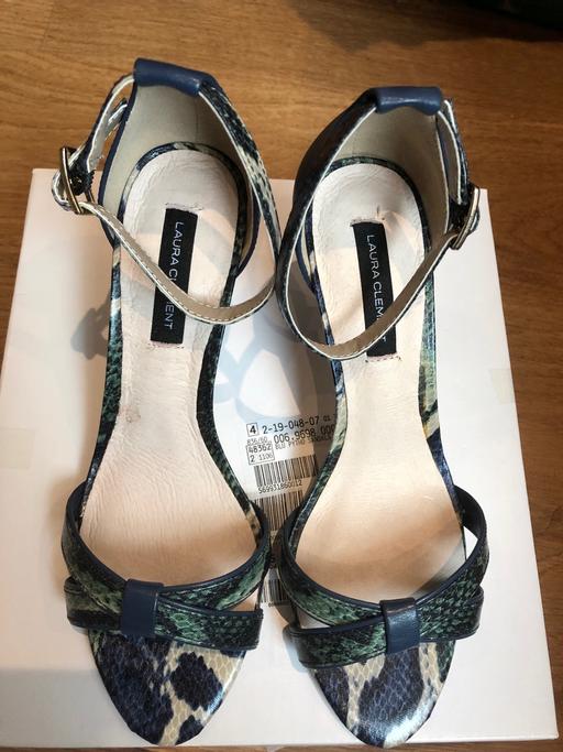 Buy & Sell Surrey Reigate and Banstead - Photos for Blue python leather sandals heels