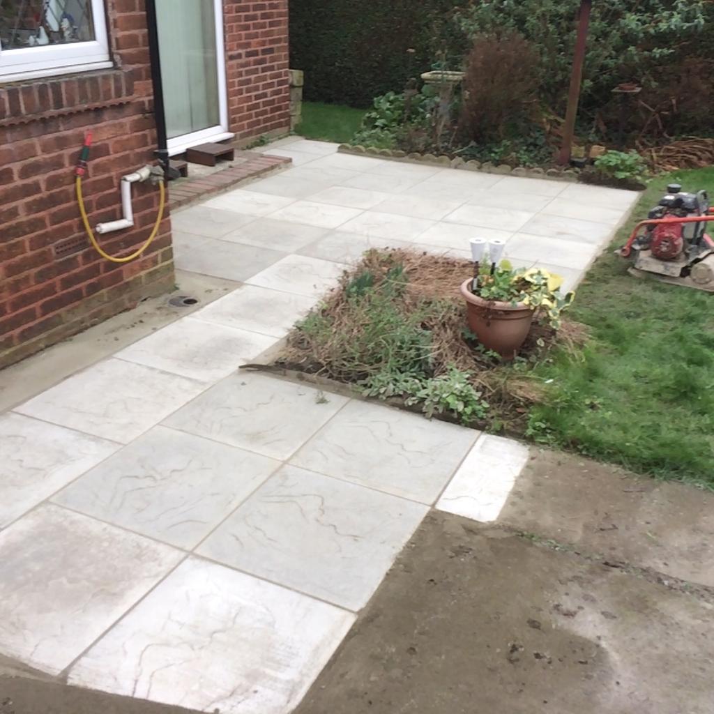 2x2 paving slabs in S63 Barnsley for £4.75 for sale Shpock