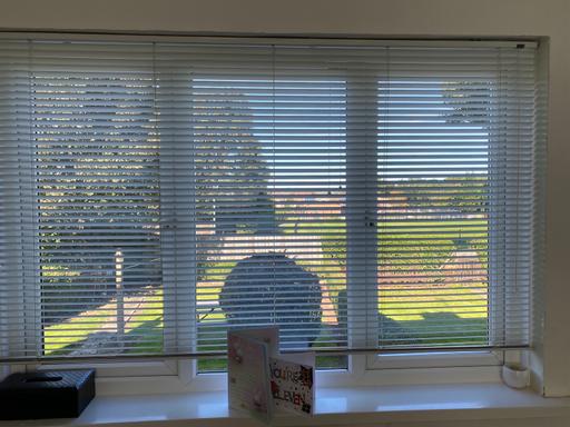 Buy & Sell West Yorkshire Kirklees - Photos for Venetian white blinds