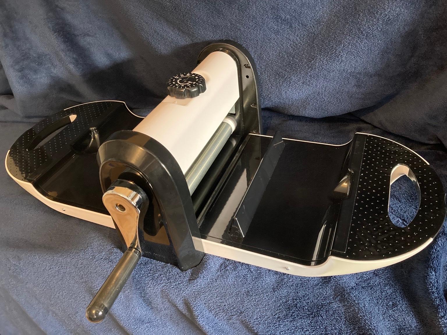 XCUT XPRESS Die Cutting Machine in YO8 Selby for £35.00 for sale Shpock