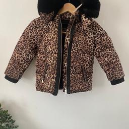 Beautiful girls coat to fit 3-4 year old. Excellent condition