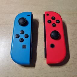 Originale Nintendo Switch JoyCons in Rot & Blau. Sie zeigen leichte Gebrauchsspuren, wurden aber refurbisched und sind voll funktionsfähig.

PayPal und Versand möglich.

Nur die JoyCons selbst, keine Konsole oder weiteres Zubehör vorhanden!