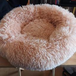 Lovely little dog bed never used brand new, would suit a small dog about a chiwawa size or smaller than a pug.

Selling due to brought for my pug and didn't realise the size.

Collection from WV11 area or can deliver for cost of fuel based on distance