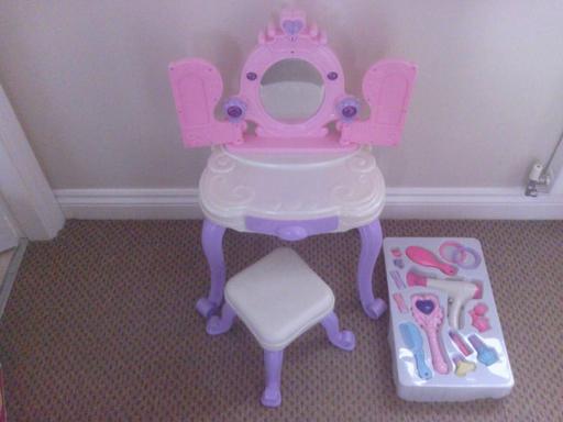 Buy & Sell Worcestershire Bromsgrove - Photos for Brand New Girls Dessing Table