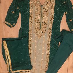 Heavy embroidery suit with churidar & Dupatta as shown
In good condition
Kameez Length approx 45
Chest approx 38-40

ONLY POSTING OUT