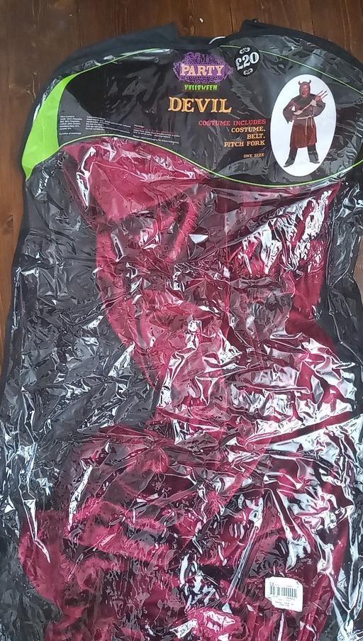 Buy & Sell West Midlands Sandwell - Photos for Adult devil costume