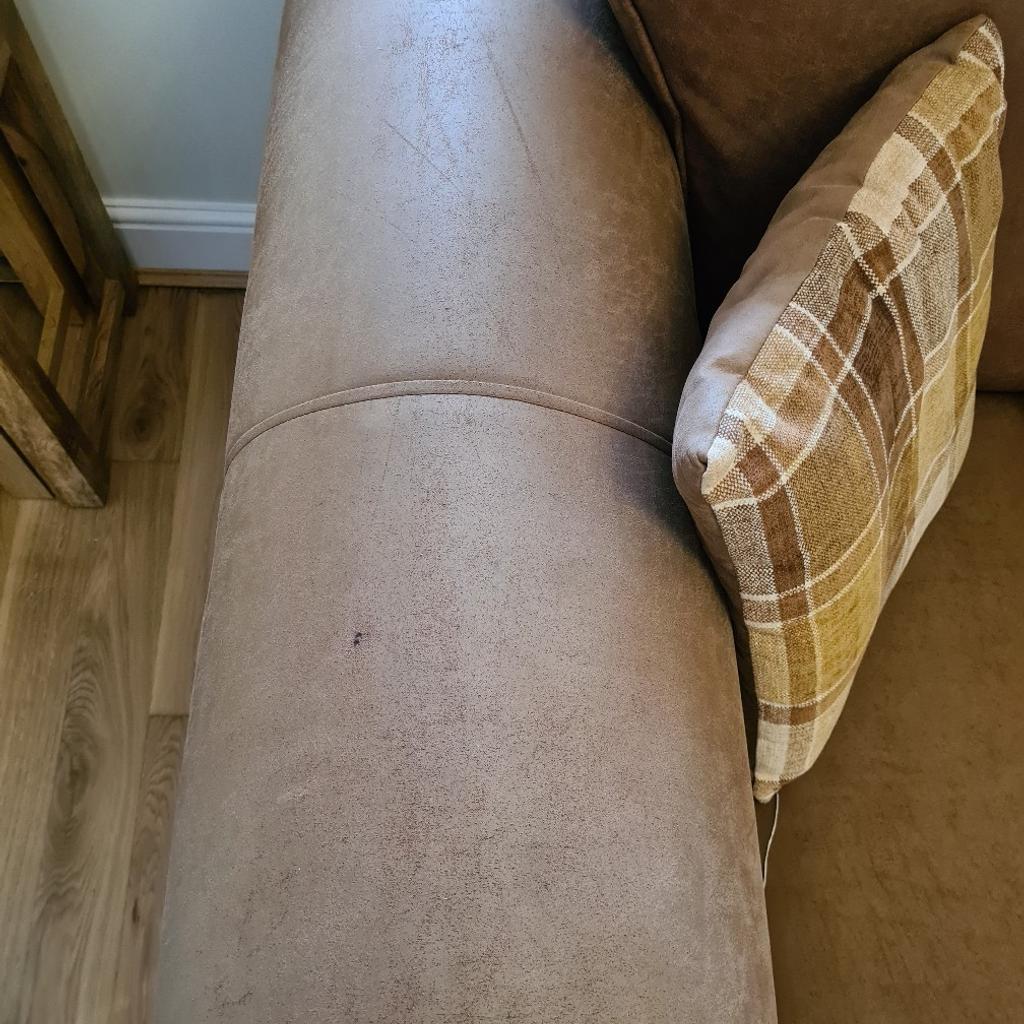 SCS Abbey 3 and 2 seater sofas in DE13 Lichfield für 200,00 £ zum