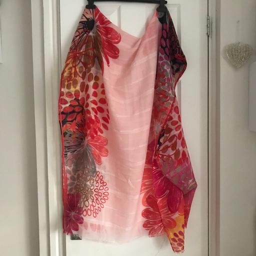 Buy & Sell Gloucestershire South Gloucestershire - Photos for Pink floral scarf shawl sarong